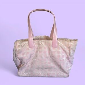 2002 Chanel pink travel tote in pink